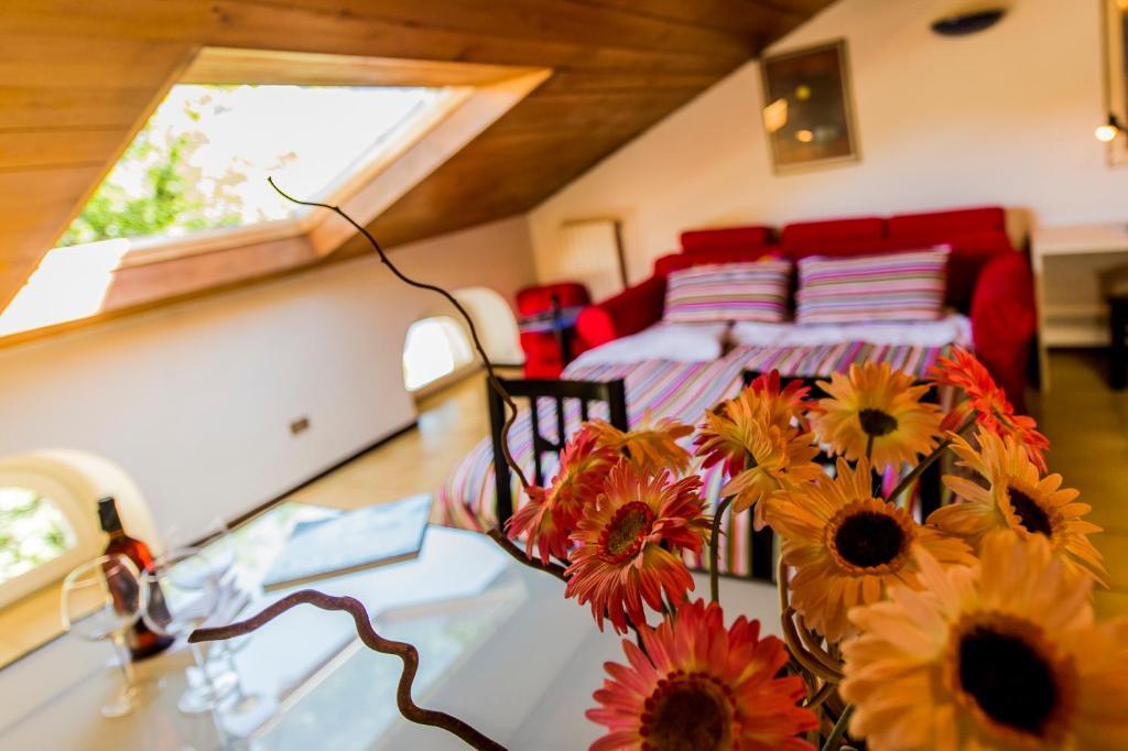 Le Residenze Del Conte Agudio Apartamento Malgrate Quarto foto